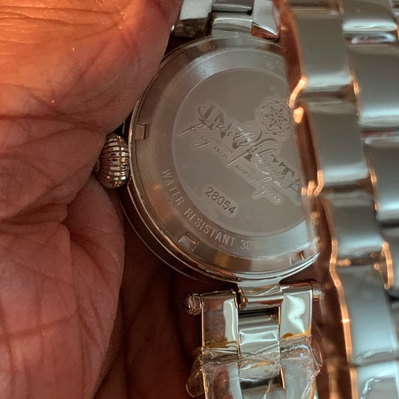 Watch - Picture 3 of 3